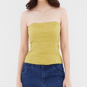The Editor’s Market Kysteria Linen Tube Top